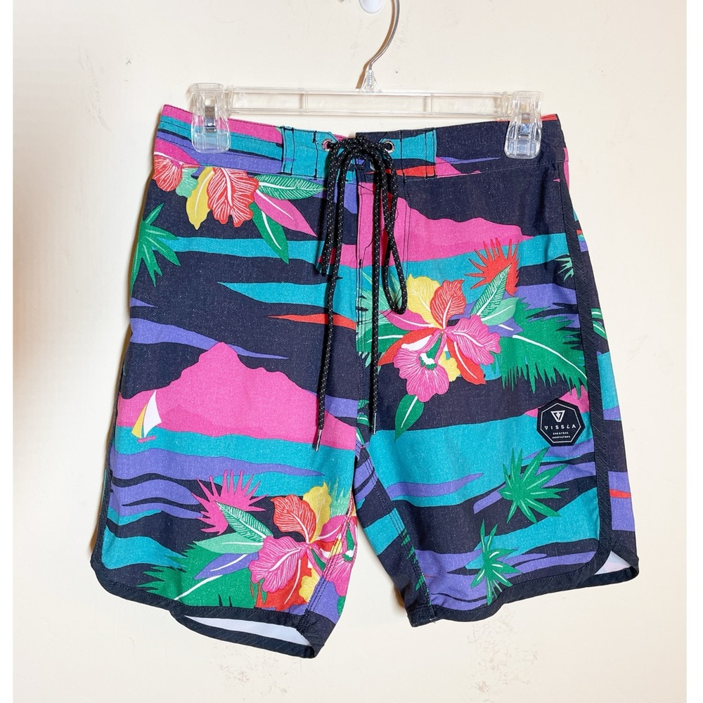 Vissla brand shorts floral size 28